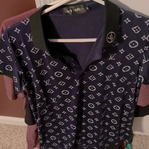 Lou Vuitton polo navy blue never worn